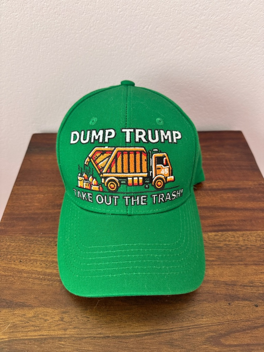 Funny ‘Dump Trump’ Baseball Hat